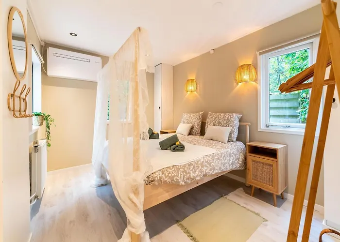 In Gelderland Near Woodlands Nyaraló